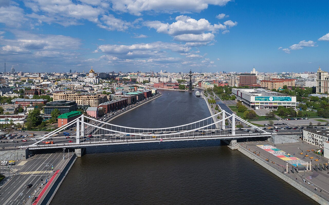 Аэрофотоснимок Москвы, Крымский мост и Москва-река
