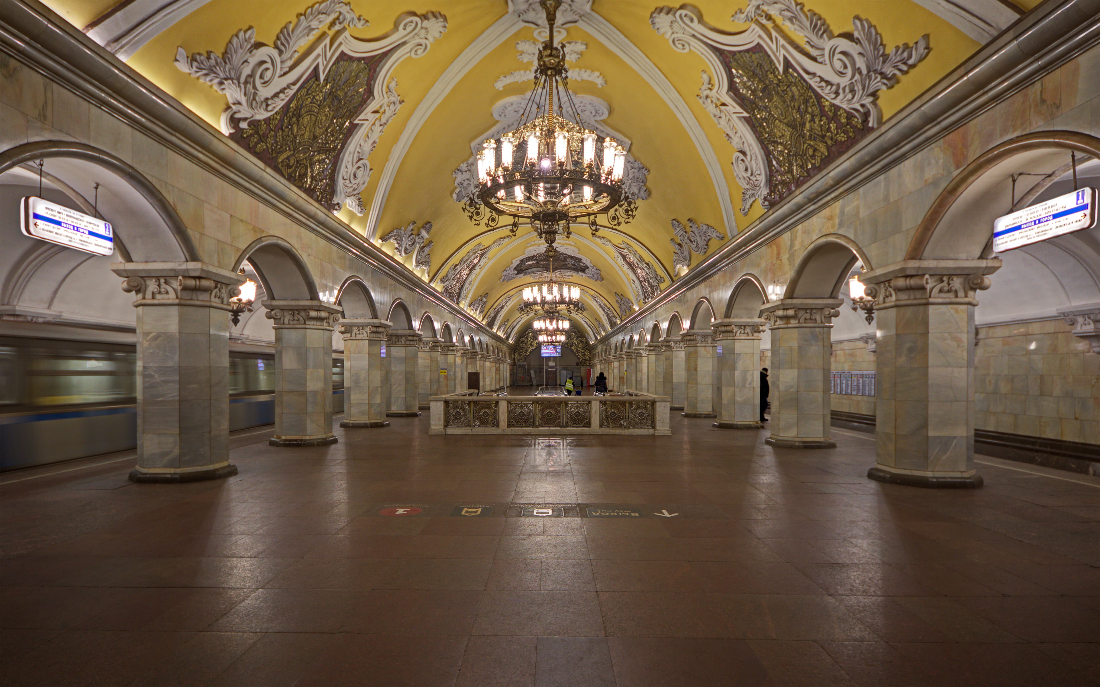 Станция Комсомольская Московского метрополитена